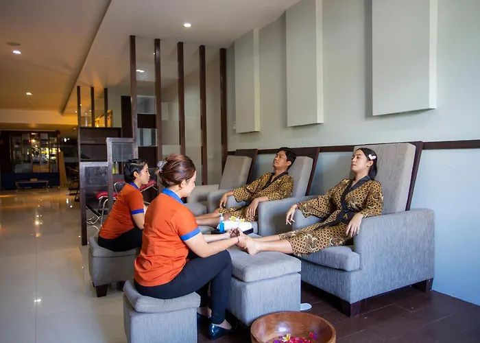 Famous Hotel Kuta Formerly Permata Kuta Hotel